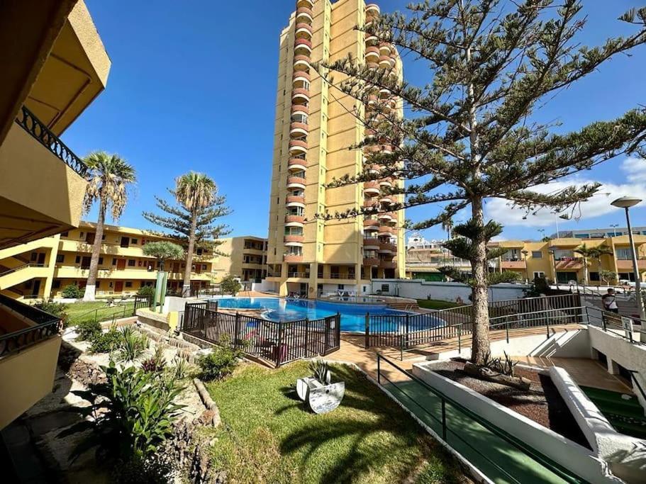 Las Vistas Beach Los Cristianos 2 Swimming Pools Extérieur photo