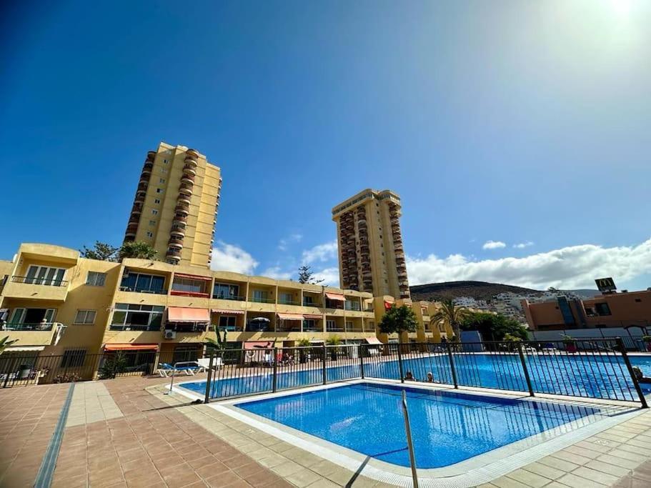 Las Vistas Beach Los Cristianos 2 Swimming Pools Extérieur photo